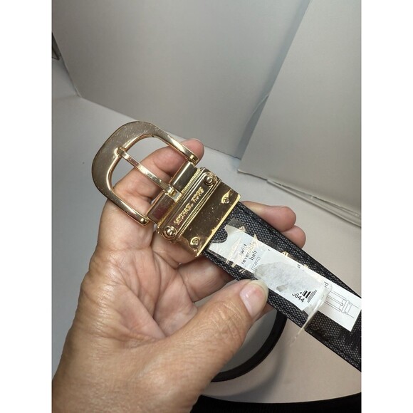 Michael Kors Genuine Leather Cambodia Black Logo/Solid Reversable Belt Sz L New - Picture 6 of 7